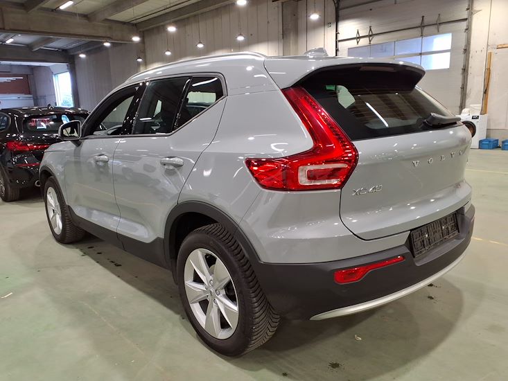 Volvo Xc40 — photo 2
