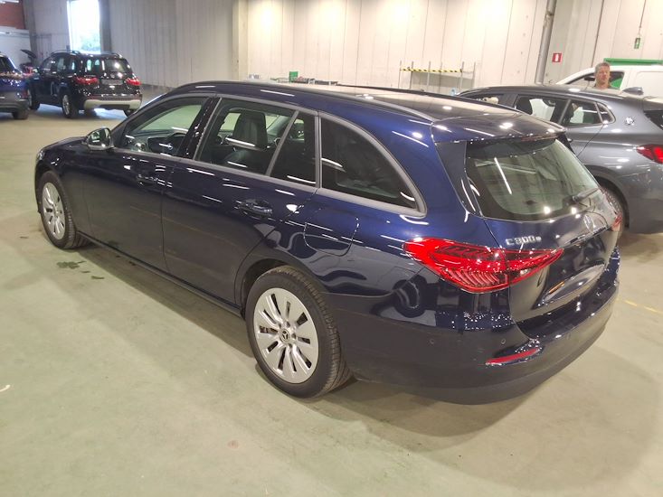 Mercedes-Benz C-Class — photo 2