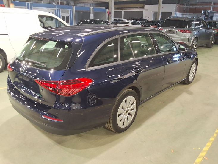 Mercedes-Benz C-Class — photo 4