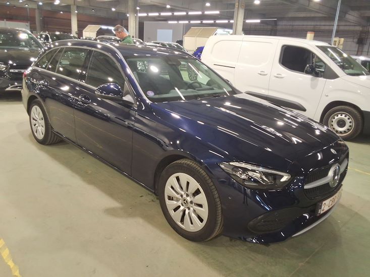 Mercedes-Benz C-Class — photo 8
