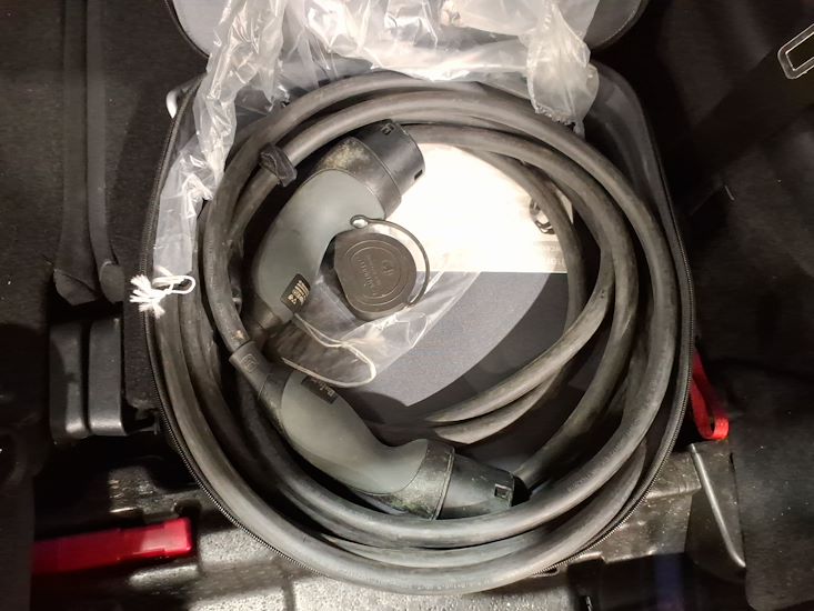 Mercedes-Benz Eqb — photo 13