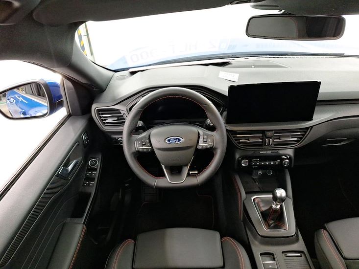Ford Kuga — photo 8