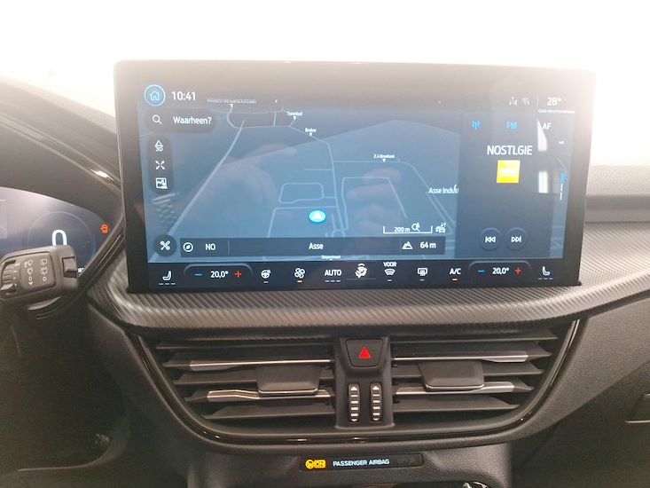 Ford Kuga — photo 9