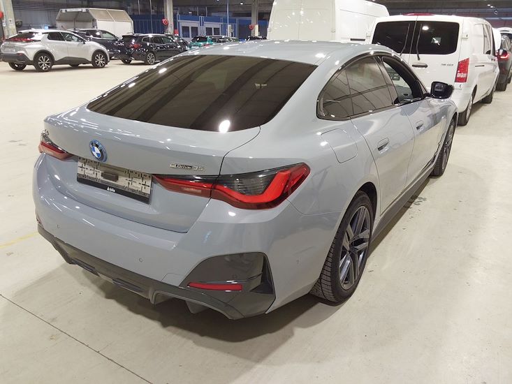Bmw I4 — photo 4