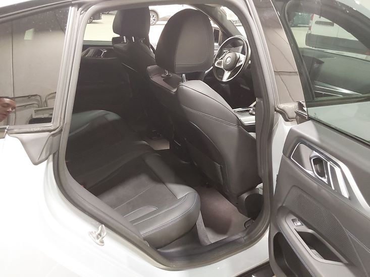 Bmw I4 — photo 5
