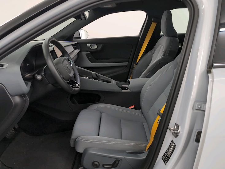 Polestar 2 — photo 5