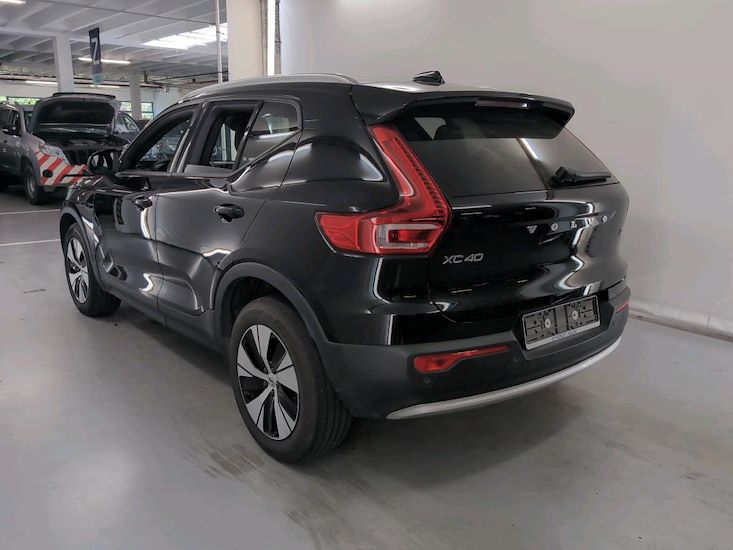 Volvo Xc40 — photo 3
