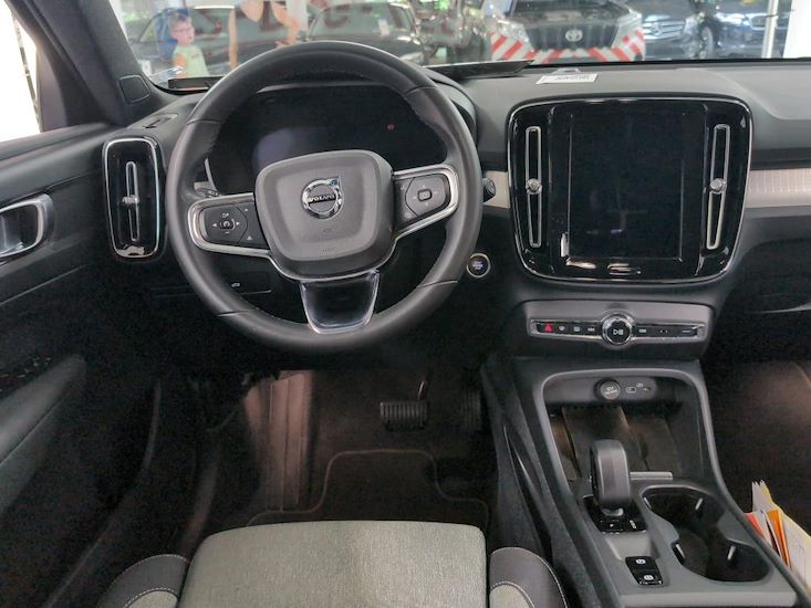 Volvo Xc40 — photo 8