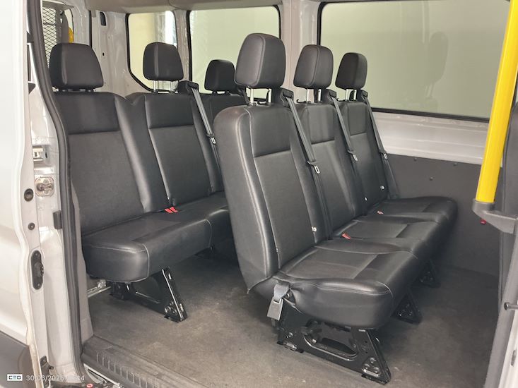Ford Transit — photo 10