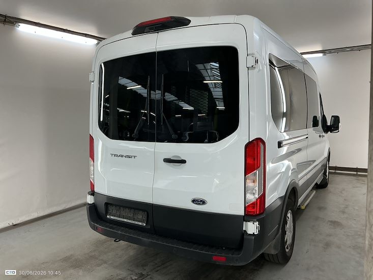 Ford Transit — photo 4