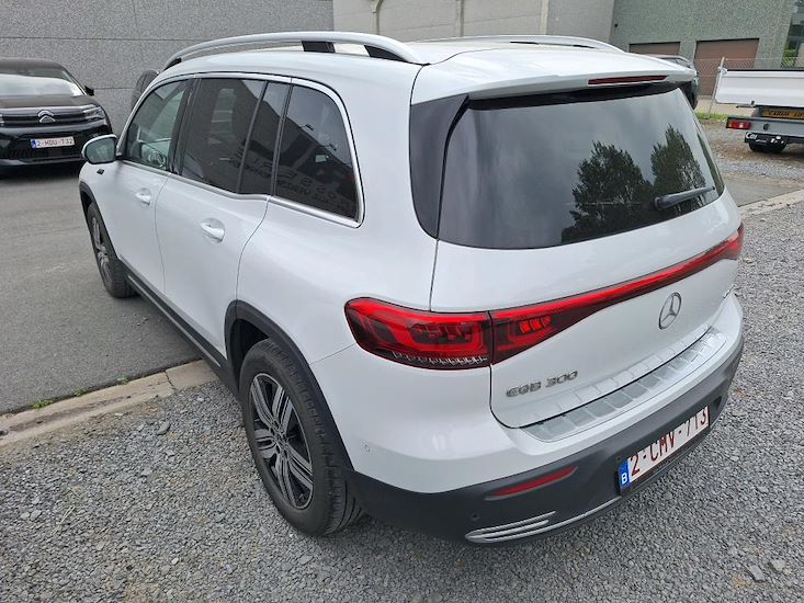 Mercedes-Benz Eqb — photo 3