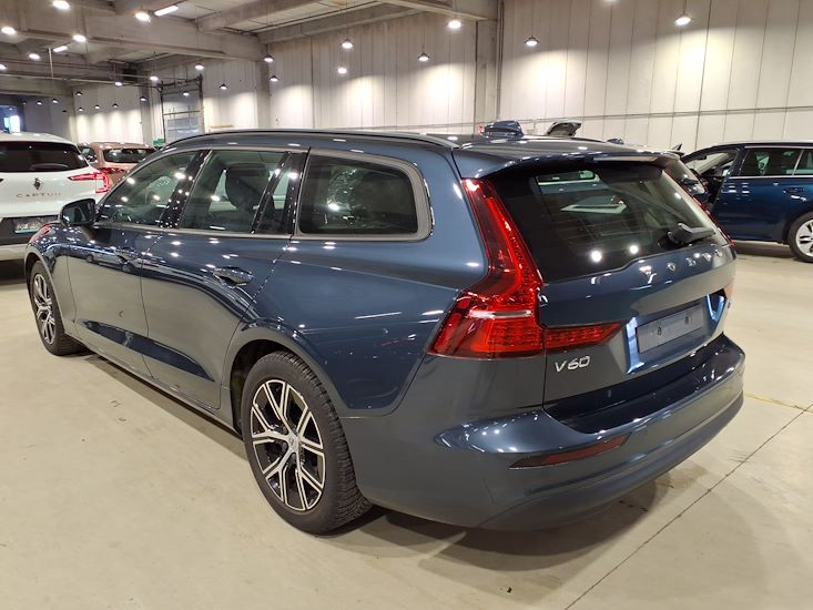 Volvo V60 — photo 2