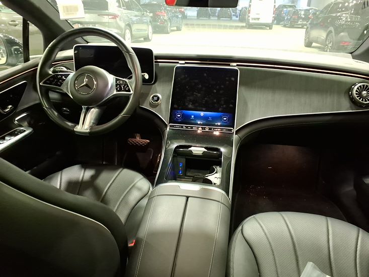 Mercedes-Benz Eqe — photo 6