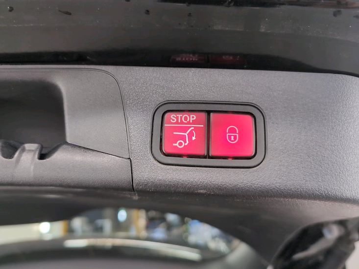 Mercedes-Benz Eqb — photo 13