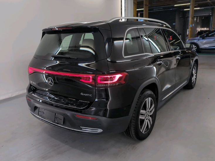 Mercedes-Benz Eqb — photo 4