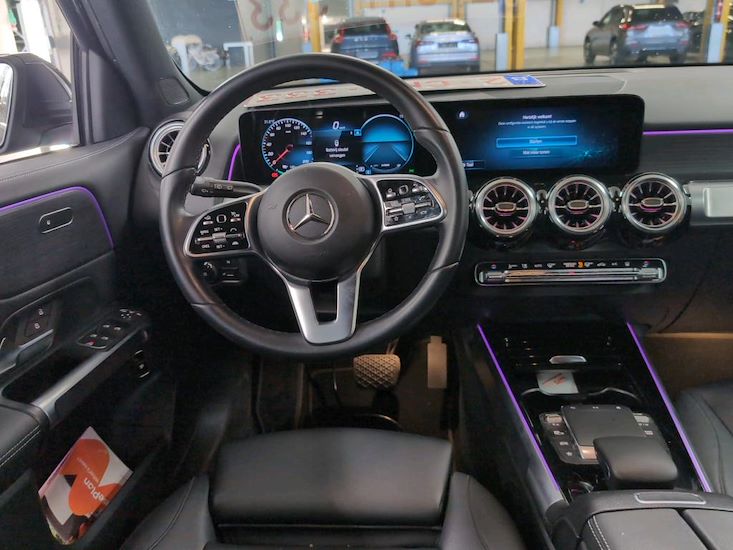 Mercedes-Benz Eqb — photo 8