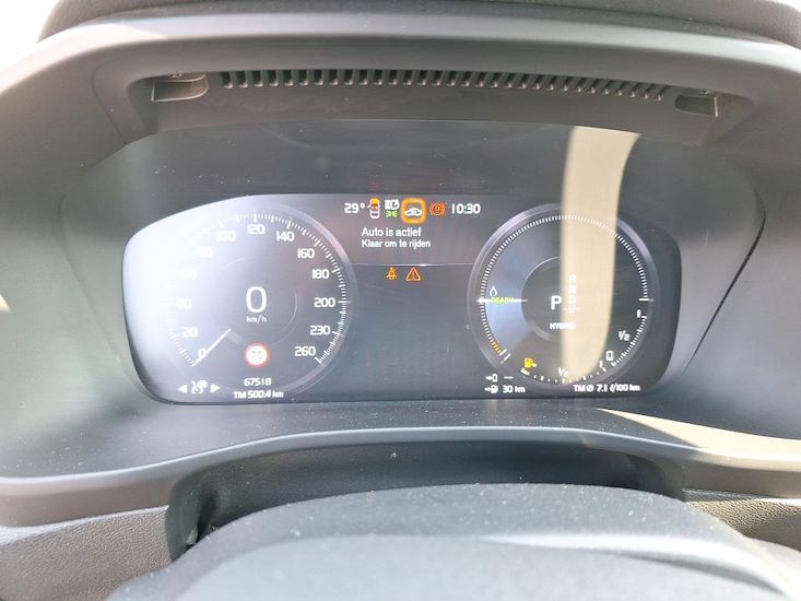 Volvo Xc40 — photo 10