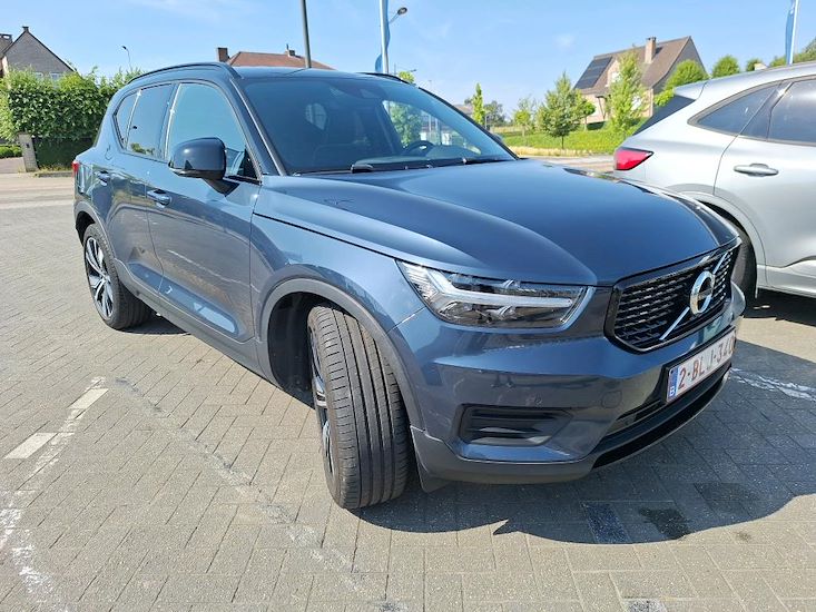 Volvo Xc40 — photo 2