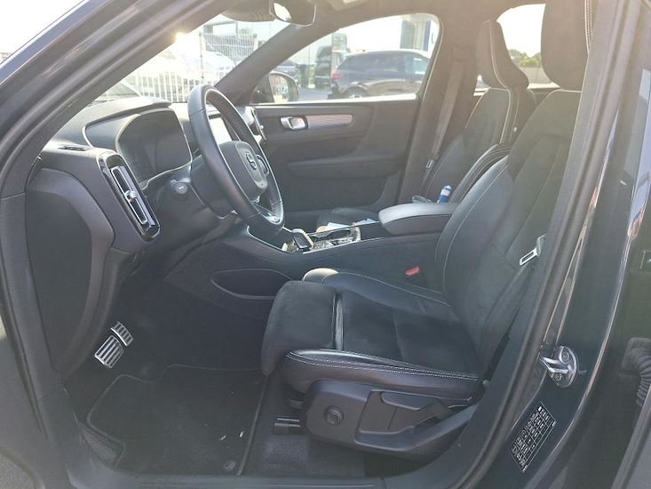 Volvo Xc40 — photo 5