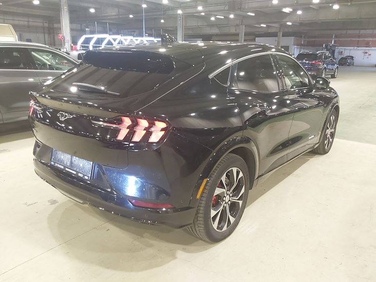 Ford Mustang — photo 4