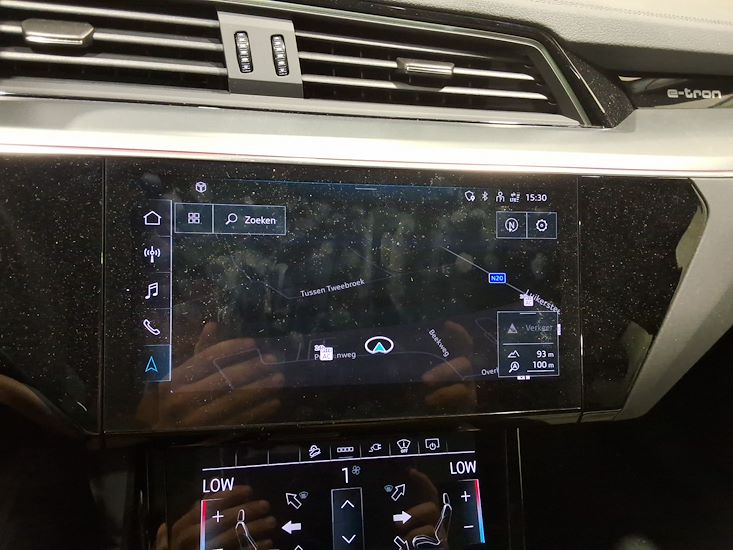 Audi E-Tron — photo 10