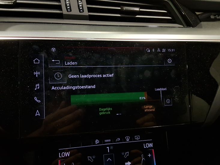 Audi E-Tron — photo 13