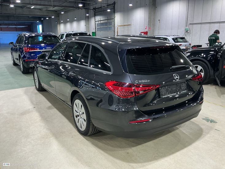 Mercedes-Benz C-Class — photo 3