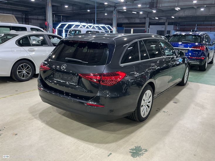 Mercedes-Benz C-Class — photo 4
