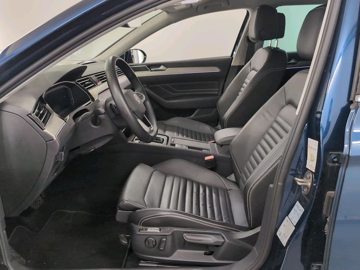Volkswagen Passat — photo 5