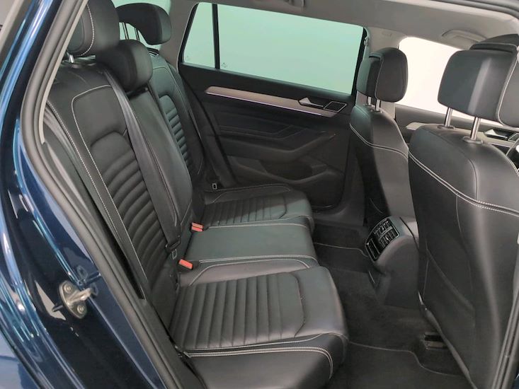 Volkswagen Passat — photo 6