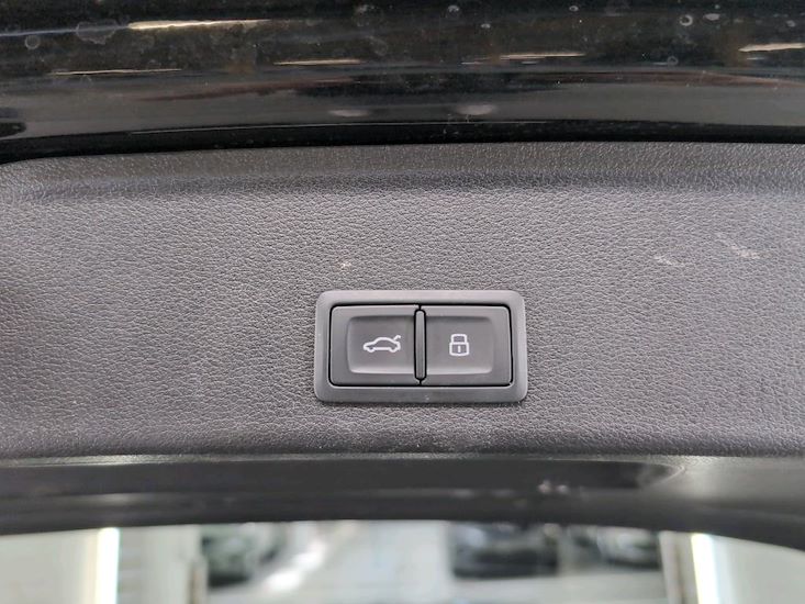 Audi A4 — photo 13