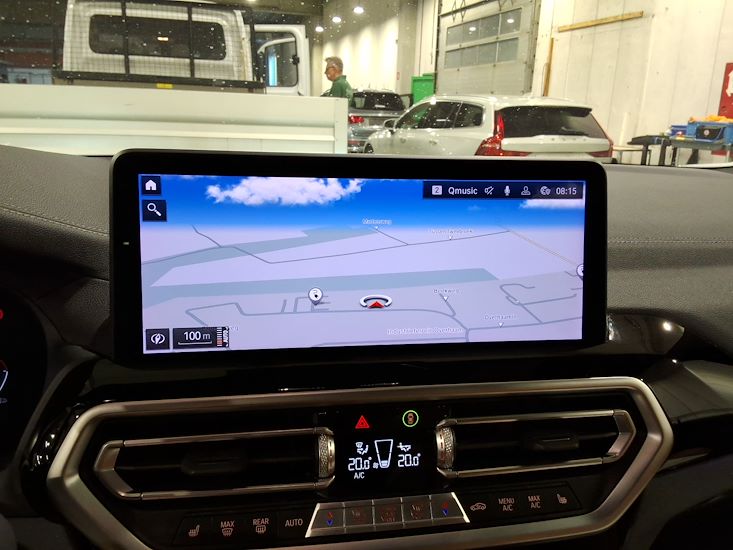 Bmw Ix3 — photo 10