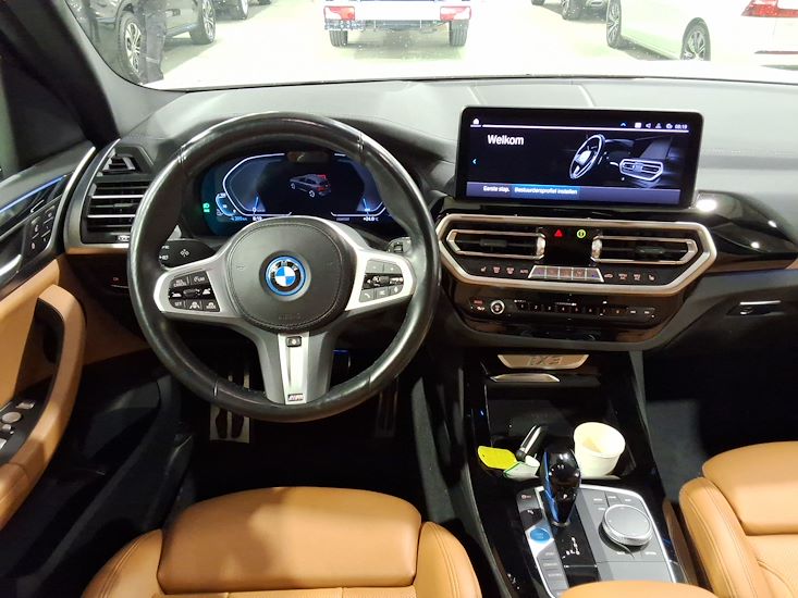 Bmw Ix3 — photo 6