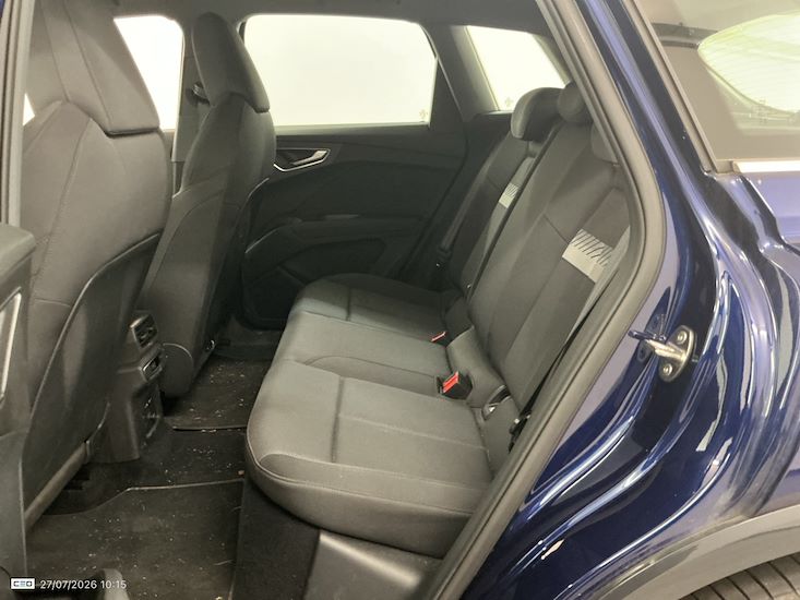 Audi Q4 — photo 11