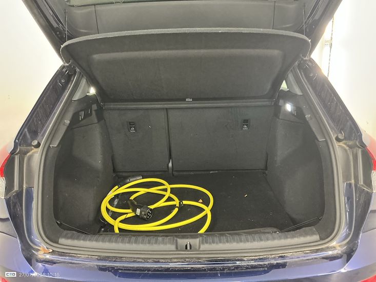 Audi Q4 — photo 12