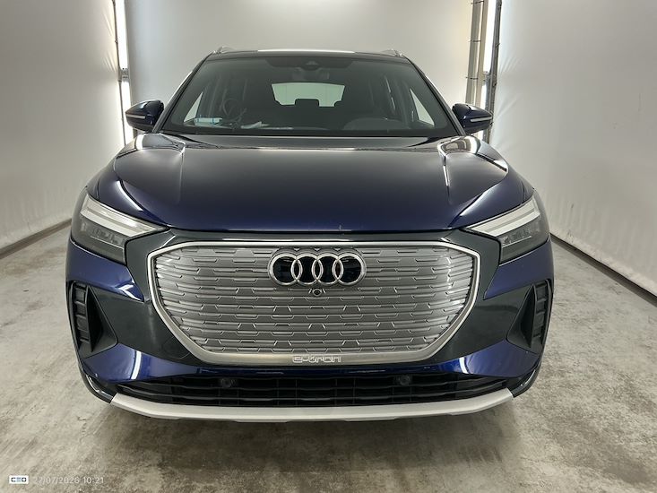 Audi Q4 — photo 2