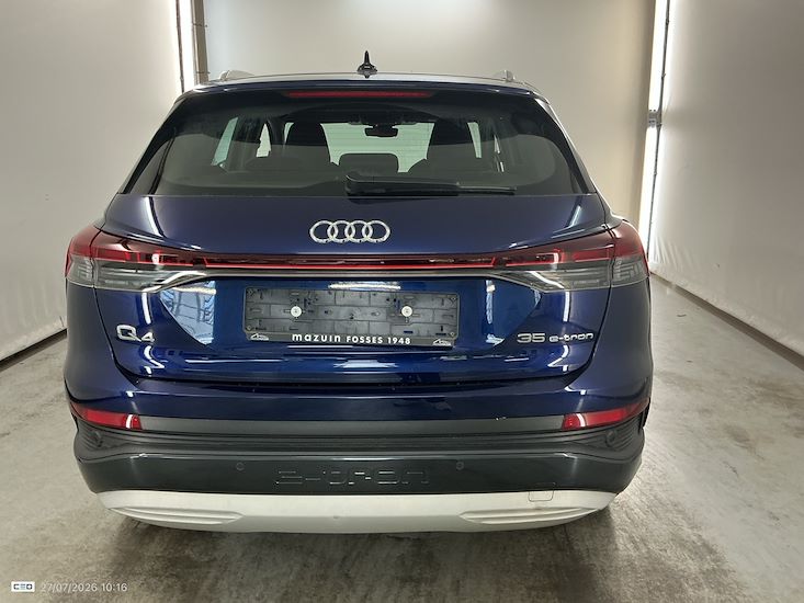 Audi Q4 — photo 5