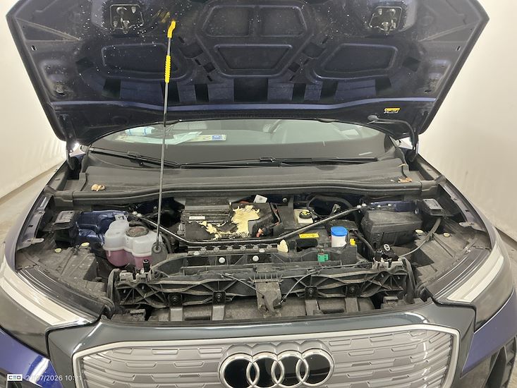 Audi Q4 — photo 6