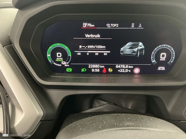 Audi Q4 — photo 8