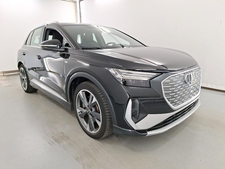 Audi Q4 — photo 2