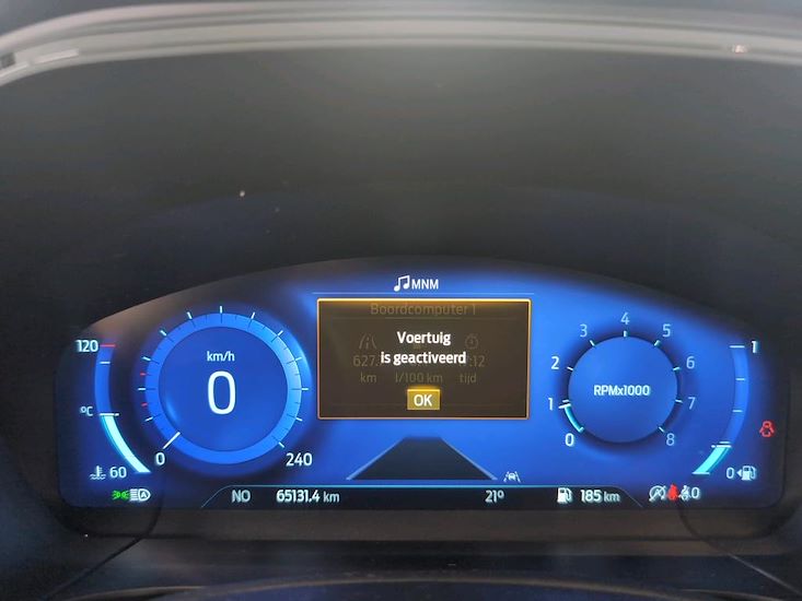Ford Kuga — photo 10