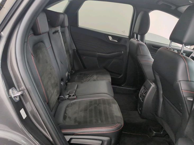 Ford Kuga — photo 6