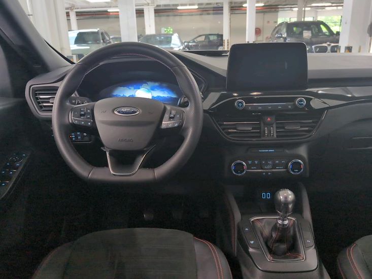 Ford Kuga — photo 8