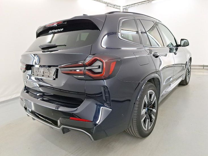 Bmw Ix3 — photo 4