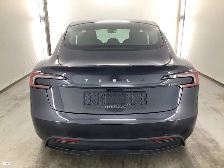 Tesla Model 3 — photo 5