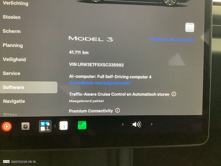Tesla Model 3 — photo 8