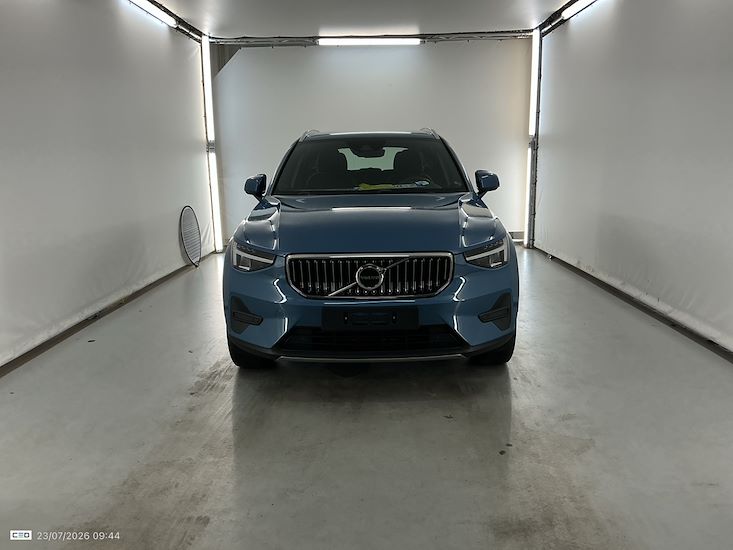 Volvo Xc40 — photo 2
