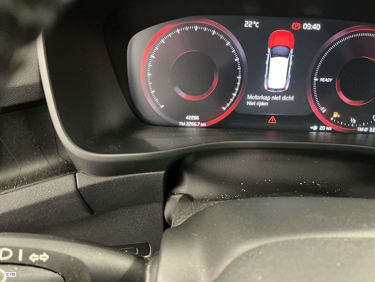 Volvo Xc40 — photo 8