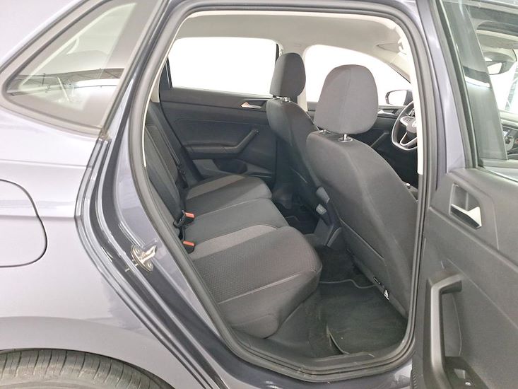 Volkswagen Polo — photo 6