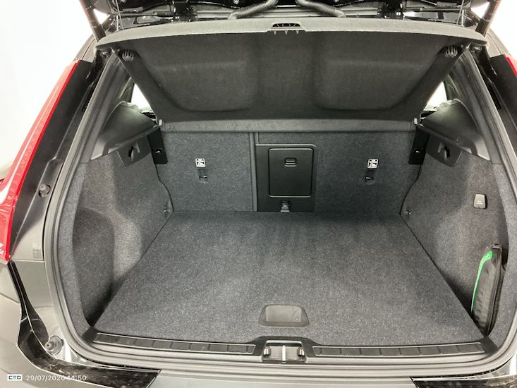 Volvo Xc40 — photo 10